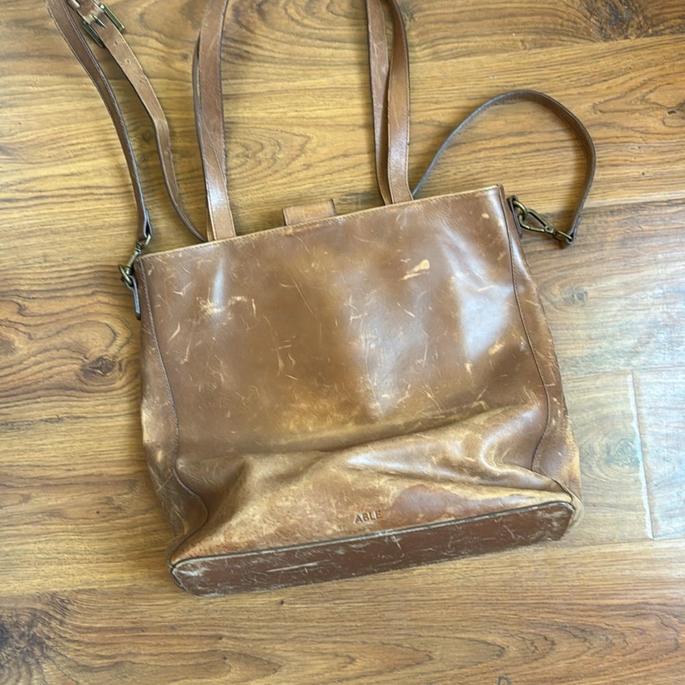 Able Tote - Picture 2 of 9
